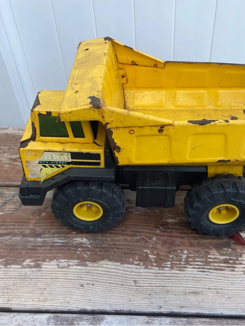 Tonka durable yellow